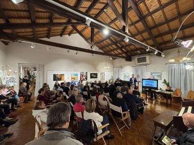 LATISANA CONFERENZA PUBBLICO.jpg